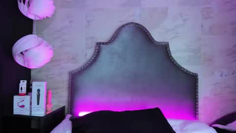 Zoe  online show from 04/28/26, 03:22