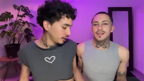 Snapshot of noah_and_steven chatting on 07/10/26, 07:05 noah_and_steven online show from 07/10/26, 07:05