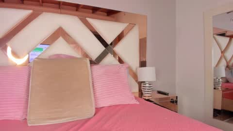 Sara  online show from 12/05/24, 04:53