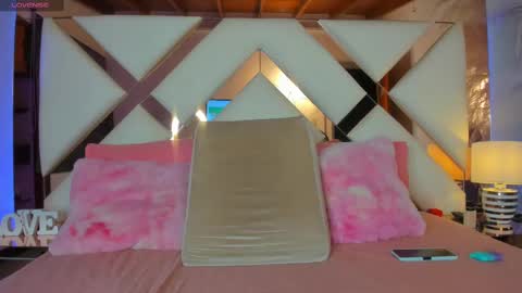 Sara  online show from 02/25/25, 06:25