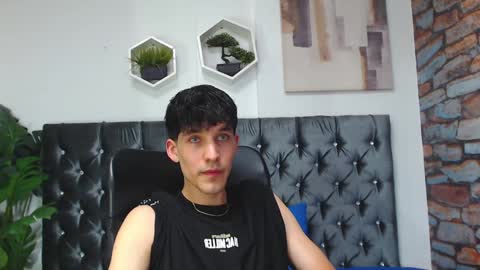 Snapshot of noah_brigth chatting on 12/13/24, 03:49 Noah Brigth online show from 12/13/24, 03:49