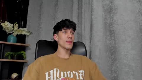 Noah Brigth online show from 02/19/25, 03:28