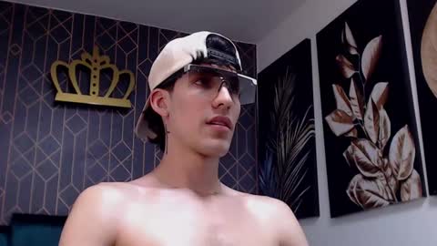 Snapshot of noah_brigth chatting on 03/06/25, 05:57 Noah Brigth online show from 03/06/25, 05:57