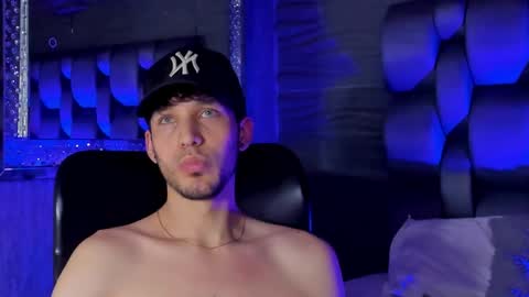 Snapshot of noah_brigth chatting on 10/27/25, 05:55 Noah Brigth online show from 10/27/25, 05:55