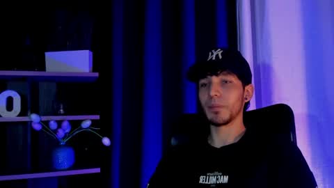 Noah Brigth online show from 10/30/25, 01:51