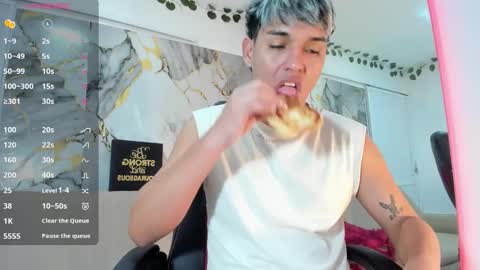 Snapshot of noah_carter66 chatting on 03/05/26, 04:19 noah online show from 03/05/26, 04:19