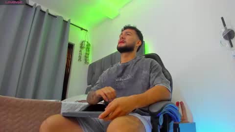 NOAH online show from 02/03/26, 01:04