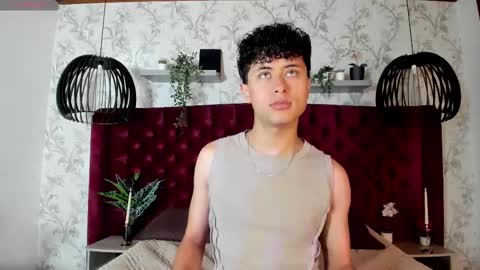 noah_dupont_ online show from 12/01/25, 11:48