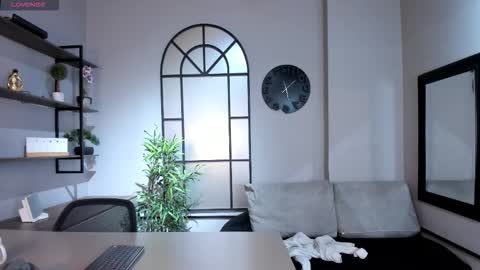 noah_dupont_ online show from 12/05/25, 11:52