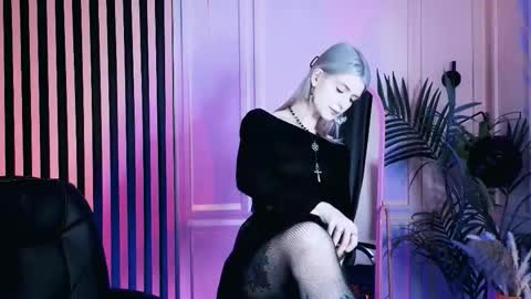 Snapshot of noah_elmer chatting on 02/11/26, 02:44 REAL name LiaDM are always open online show from 02/11/26, 02:44