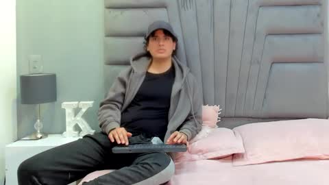 Snapshot of noah_ferrary chatting on 11/04/25, 09:25 Noah Ferrary online show from 11/04/25, 09:25