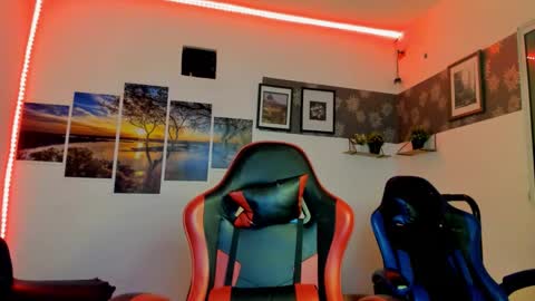 Snapshot of noah_flynn1 chatting on 10/30/25, 04:47 noah_flynn1 online show from 10/30/25, 04:47