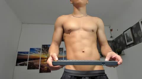 Snapshot of noah_flynn1 chatting on 05/03/26, 10:21 noah_flynn1 online show from 05/03/26, 10:21