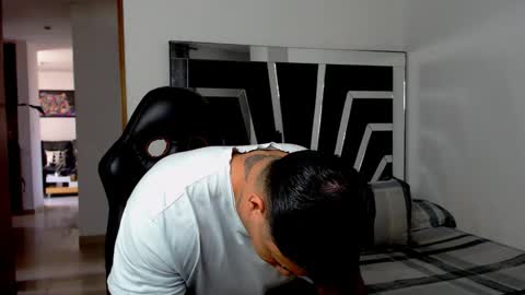 Noah Harris01 online show from 10/25/25, 06:35