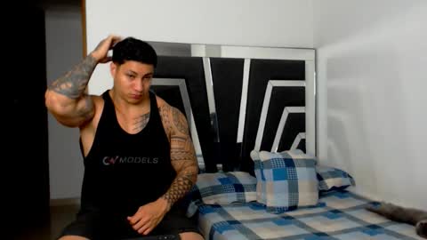 Noah Harris01 online show from 11/30/25, 01:42