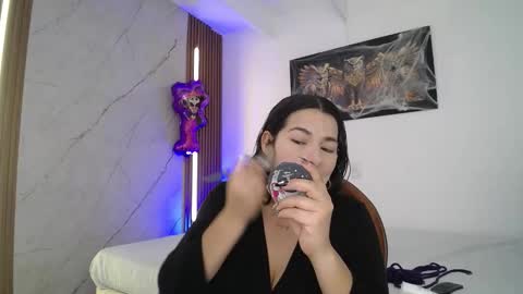 Noah  online show from 10/30/25, 07:58