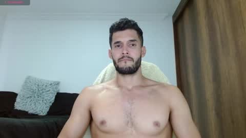 Snapshot of noah_jhonsonn chatting on 02/24/25, 05:20 Noah online show from 02/24/25, 05:20