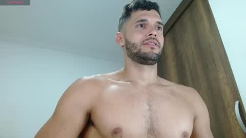 Snapshot of noah_jhonsonn chatting on 09/12/25, 11:32 Noah online show from 09/12/25, 11:32