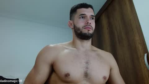 Snapshot of noah_jhonsonn chatting on 11/12/25, 11:32 Noah online show from 11/12/25, 11:32