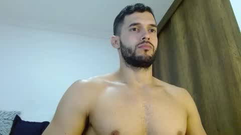 Snapshot of noah_jhonsonn chatting on 01/17/26, 01:05 Noah online show from 01/17/26, 01:05