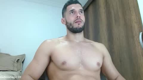 Snapshot of noah_jhonsonn chatting on 02/19/26, 05:42 Noah online show from 02/19/26, 05:42