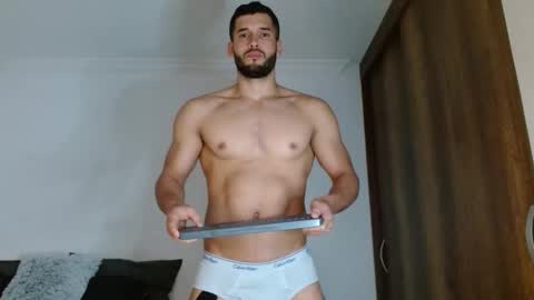 Snapshot of noah_jhonsonn chatting on 03/13/26, 11:28 Noah online show from 03/13/26, 11:28