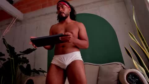 Noah online show from 11/14/25, 03:55