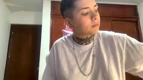 Snapshot of noah_martini chatting on 01/24/25, 11:34 noah hehim online show from 01/24/25, 11:34