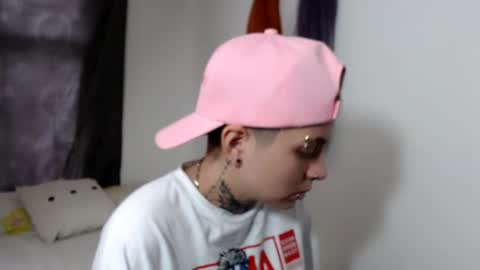 Snapshot of noah_martini chatting on 02/11/25, 05:07 noah hehim online show from 02/11/25, 05:07