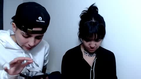 Snapshot of noah_martini chatting on 02/25/25, 02:03 noah hehim online show from 02/25/25, 02:03