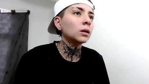 Snapshot of noah_martini chatting on 03/05/25, 12:33 noah hehim online show from 03/05/25, 12:33