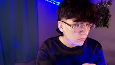 Snapshot of noah_millerx_ chatting on 03/30/26, 08:26 noah online show from 03/30/26, 08:26