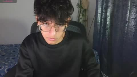 Snapshot of noah_millerx_ chatting on 05/21/26, 04:41 noah online show from 05/21/26, 04:41