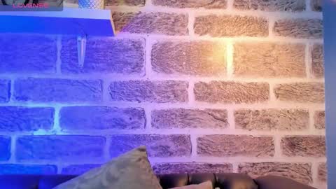    online show from 10/26/25, 12:44