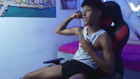 Snapshot of noah_smith77 chatting on 03/12/26, 03:23 NOAH SMITH online show from 03/12/26, 03:23