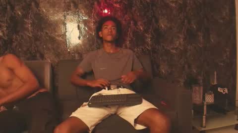 Snapshot of noah_smith77 chatting on 03/20/26, 04:06 NOAH SMITH online show from 03/20/26, 04:06