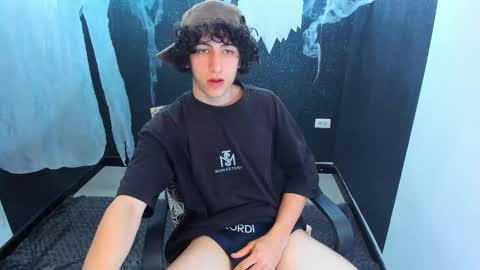 Snapshot of noah_sokolov chatting on 10/24/25, 08:16 noah_sokolov online show from 10/24/25, 08:16