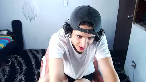 Snapshot of noah_sokolov_ chatting on 06/05/26, 10:15 Kervs online show from 06/05/26, 10:15