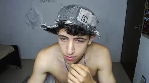 Snapshot of noah_sokolov_ chatting on 08/02/26, 12:09 Kervs online show from 08/02/26, 12:09