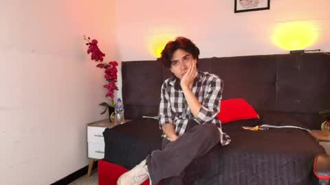 noah_starks online show from 05/20/26, 08:04