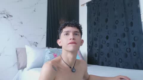 Snapshot of noah_tyler_ chatting on 05/07/26, 06:46 noah tyler online show from 05/07/26, 06:46