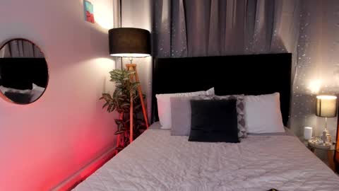 .  . online show from 03/02/25, 09:32