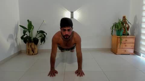 LIAM- noah online show from 12/19/25, 01:29