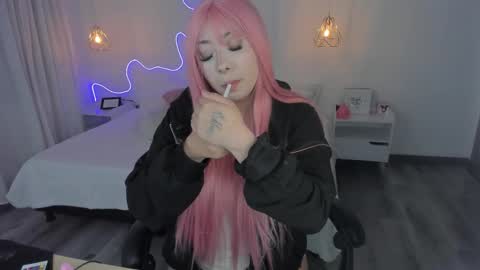 Snapshot of noahcryptic chatting on 01/14/26, 04:29 Noah online show from 01/14/26, 04:29