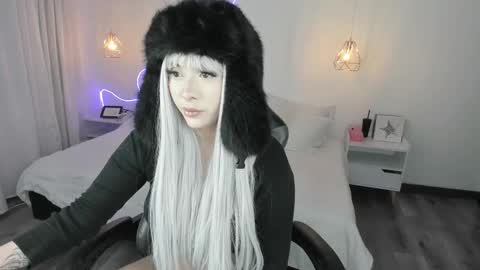 Snapshot of noahcryptic chatting on 02/06/26, 05:45 Noah online show from 02/06/26, 05:45