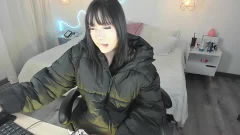 Snapshot of noahcryptic chatting on 02/20/26, 06:26 Noah online show from 02/20/26, 06:26