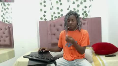 Snapshot of noahjhonson69 chatting on 06/10/26, 11:31 noah online show from 06/10/26, 11:31