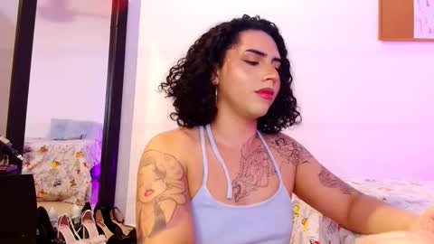 noahmonroe_11 online show from 11/05/25, 09:04