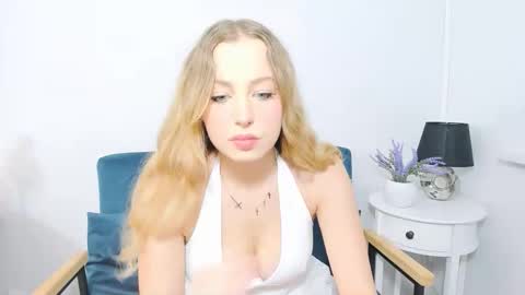 noahpretty online show from 11/17/25, 03:40