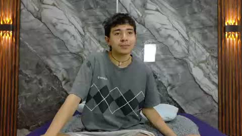 Snapshot of noahwalker__ chatting on 07/12/26, 11:01 online show from 07/12/26, 11:01